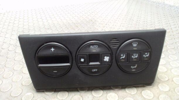 Foto: HEIZUNGSBETÄTIGUNG eines Opel Vectra 1.6