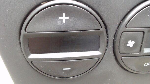Foto: HEIZUNGSBETÄTIGUNG eines Opel Vectra 1.6
