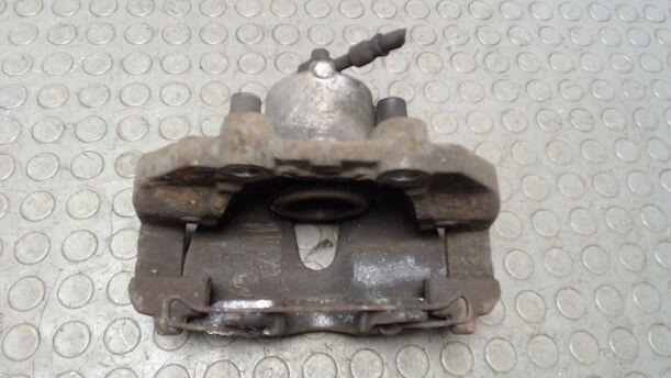 Foto: BREMSSATTEL VORN RECHTS eines Opel Vectra 1.6