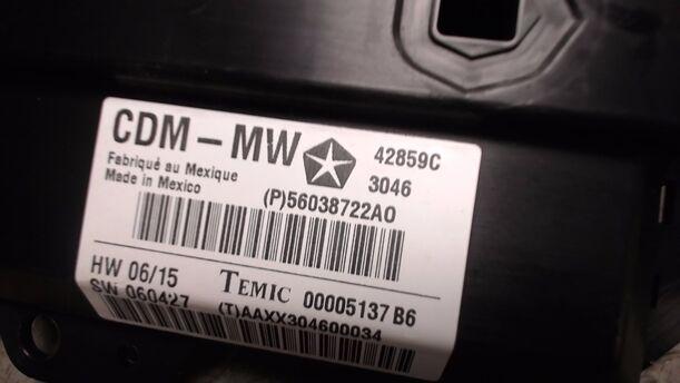 Foto: TÜRSTEUERGERÄT VORN LINKS eines Chrysler 300C 3.0 CRD DPF Automatik
