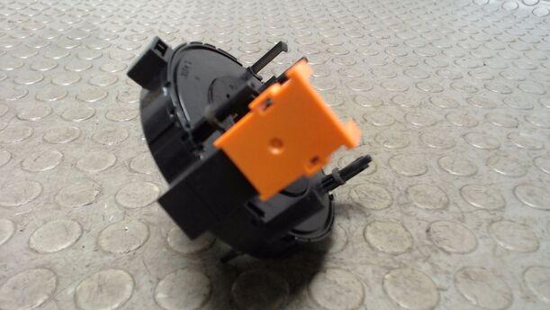 Foto: WICKELFEDER / SCHLEIFRING eines VW Fox 1.2