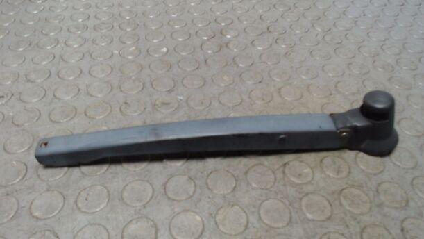Foto: SCHEIBENWISCHERARM HINTEN eines VW Fox 1.2
