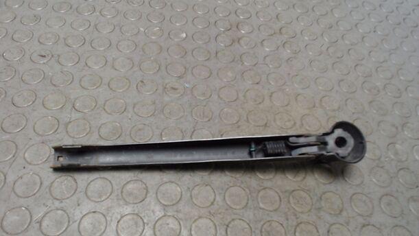 Foto: SCHEIBENWISCHERARM HINTEN eines VW Fox 1.2