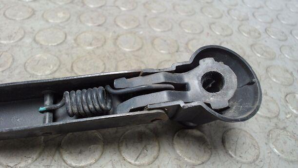 Foto: SCHEIBENWISCHERARM HINTEN eines VW Fox 1.2