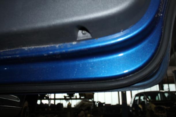 Foto: TÜR HINTEN RECHTS eines VW Touran 2.0 EcoFuel Highline