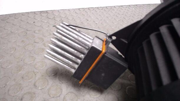 Foto: HEIZUNGSGEBLÄSE eines Chrysler 300C 3.0 CRD DPF Automatik Highline