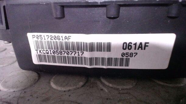 Foto: TACHOEINHEIT eines Chrysler 300C 3.0 CRD DPF Automatik Highline