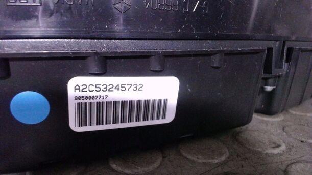 Foto: TACHOEINHEIT eines Chrysler 300C 3.0 CRD DPF Automatik Highline