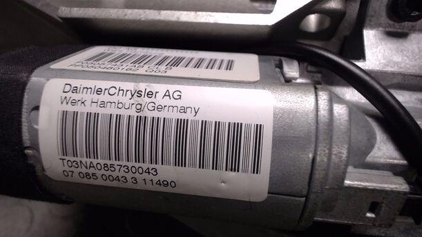 Foto: LENKSÄULE / LENKSPINDEL eines Chrysler 300C 3.0 CRD DPF Automatik Highline