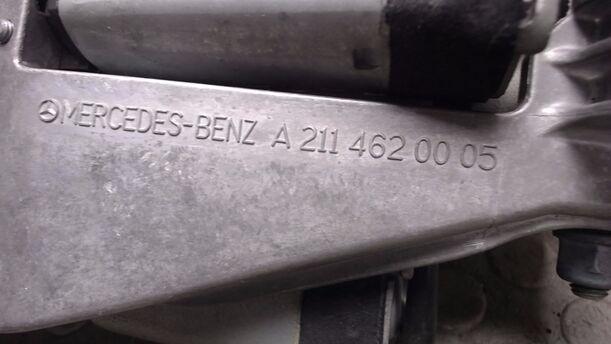 Foto: LENKSÄULE / LENKSPINDEL eines Chrysler 300C 3.0 CRD DPF Automatik Highline