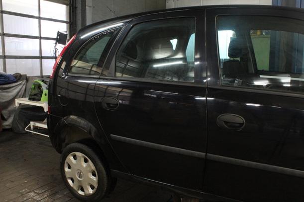 Foto: TÜR HINTEN RECHTS eines Opel Meriva 1.4 Highline