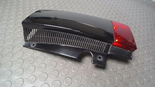 Foto: REFLEKTOR MIT BLENDE RECHTS eines Opel Meriva 1.4 Highline