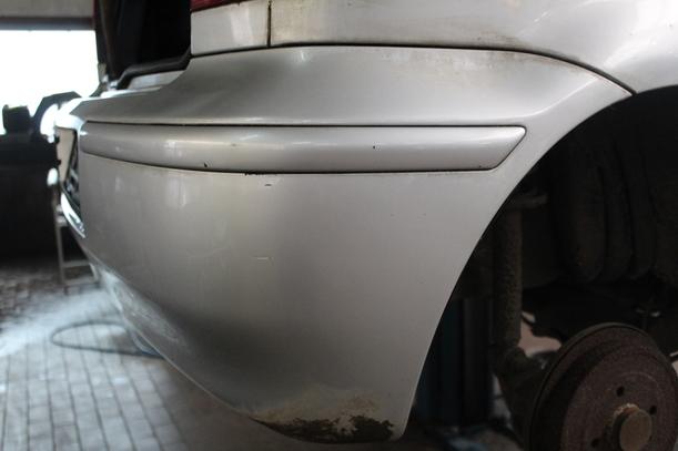 Foto: STOSSFÄNGER/ STOßSTANGE HINTEN ( 6N2 ) eines VW Polo Highline