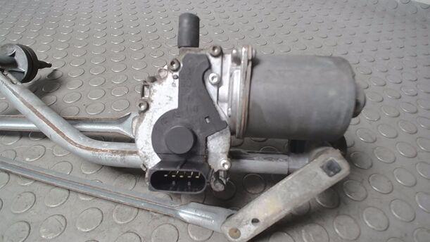 Foto: SCHEIBENWISCHERMOTOR VORN eines Ford Fiesta 1.3 Highline