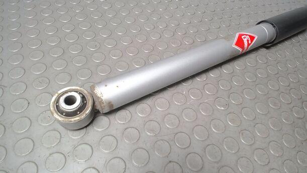 Foto: STOSSDÄMPFER HINTEN ( KYB ) eines Ford Fiesta 1.3 Highline