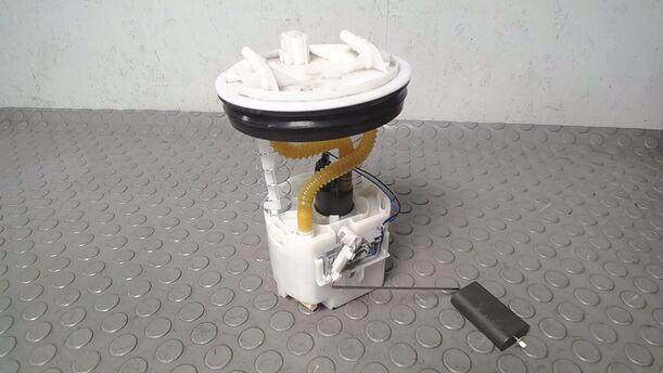 Foto: KRAFTSTOFFPUMPE ( ZUBEHÖR ) eines Ford Fiesta 1.3 RT