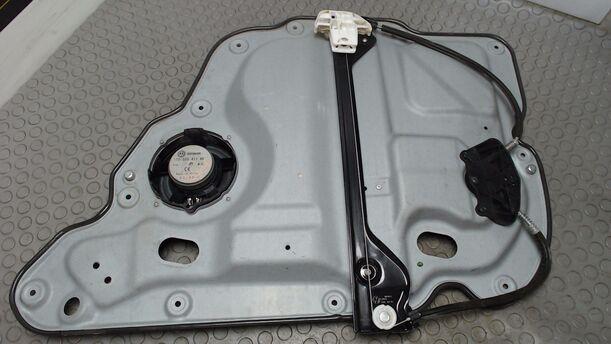 Foto: FENSTERHEBER HINTEN LINKS eines VW Touran 2.0 EcoFuel Highline