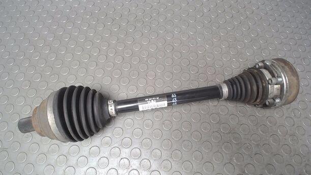 Foto: ANTRIEBSWELLE LINKS ( DSG 7 GANG ) eines VW Golf Plus 1.6 TDI DPF DSG Highline