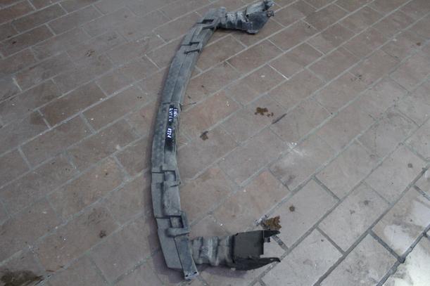 Foto: VERSTÄRKUNG UNTEN VORN eines Citroen C8 2.2 16V Highline
