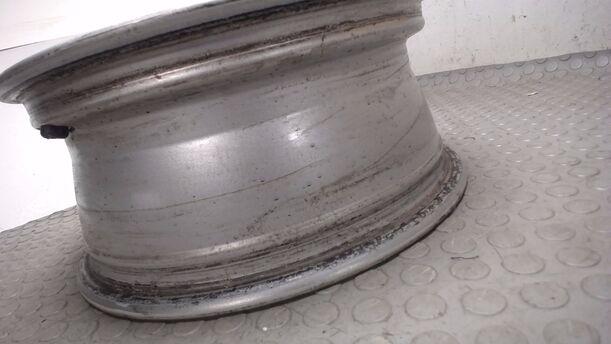 Foto: ALUFELGE 6X15 ET49 (5-Loch) eines Opel Corsa 1.2 16V Highline