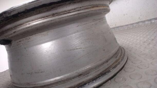 Foto: ALUFELGE 6X15 ET49 (5-Loch) eines Opel Corsa 1.2 16V Highline