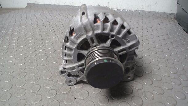 Foto: LICHTMASCHINE ( 140A ) eines VW Golf Plus 1.6 TDI DPF DSG Highline