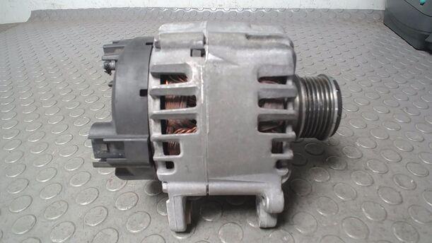Foto: LICHTMASCHINE ( 140A ) eines VW Golf Plus 1.6 TDI DPF DSG Highline