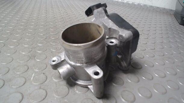 Foto: DROSSELKLAPPENSTUTZEN/ DROSSELKLAPPE  VALEO eines VW Golf Plus 1.6 TDI DPF DSG Highline