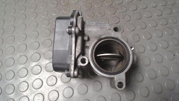 Foto: DROSSELKLAPPENSTUTZEN/ DROSSELKLAPPE  VALEO eines VW Golf Plus 1.6 TDI DPF DSG Highline