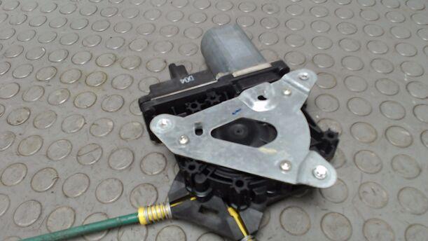 Foto: FENSTERHEBER HINTEN RECHTS ELEKTRISCH eines Citroen C8 2.2 16V Highline