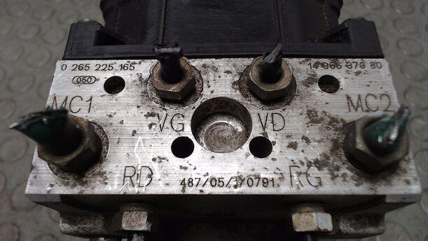 Foto: HAUPTBREMSAGGREGAT ABS eines Citroen C8 2.2 16V Highline