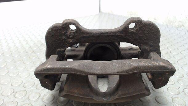 Foto: BREMSSATTEL VORN LINKS eines Citroen C8 2.2 16V Highline