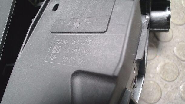 Foto: GASPEDAL eines VW Golf Plus 1.6 TDI DPF DSG Highline