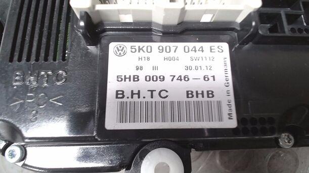 Foto: HEIZUNGSBETÄTIGUNG eines VW Golf Plus 1.6 TDI DPF DSG Highline