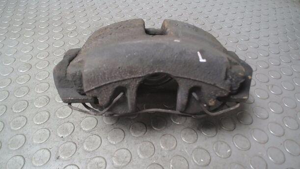 Foto: BREMSSATTEL VORN LINKS eines VW Golf Plus 1.6 TDI DPF DSG Highline