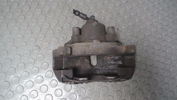Foto: BREMSSATTEL VORN LINKS eines VW Golf Plus 1.6 TDI DPF DSG Highline