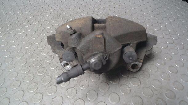 Foto: BREMSSATTEL VORN LINKS eines VW Golf Plus 1.6 TDI DPF DSG Highline