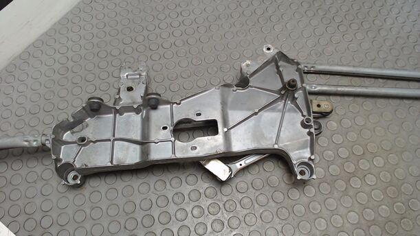 Foto: SCHEIBENWISCHERGESTÄNGE eines Citroen C8 2.2 16V Highline