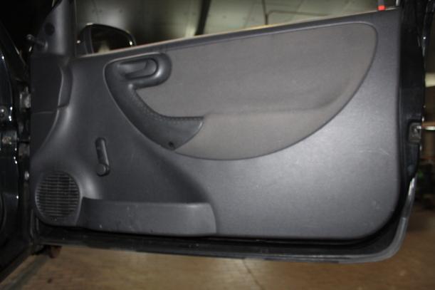 Foto: TÜR RECHTS ( 2/3 TÜRER ) eines Opel Corsa 1.0 12V Highline