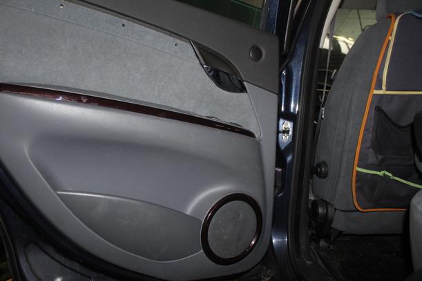 Foto: TÜR HINTEN LINKS eines Fiat Croma 2.2 16V Highline