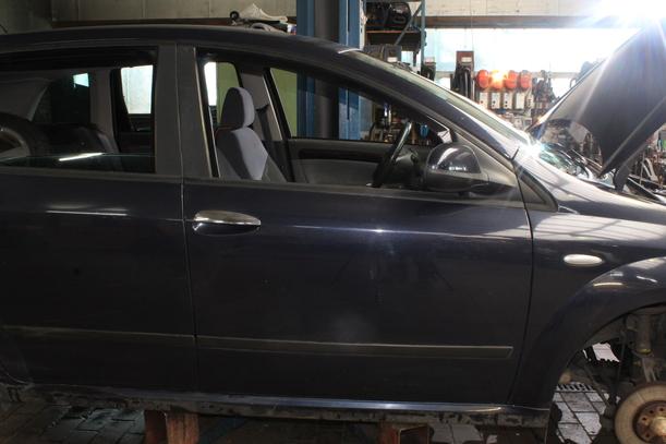 Foto: TÜR VORN RECHTS eines Fiat Croma 2.2 16V Highline