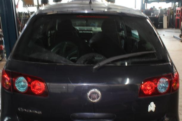 Foto: HECKKLAPPE / HECKDECKEL eines Fiat Croma 2.2 16V Highline