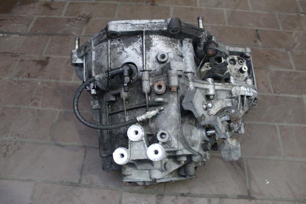 Foto: SCHALTGETRIEBE 5 GANG eines Fiat Croma 2.2 16V Highline