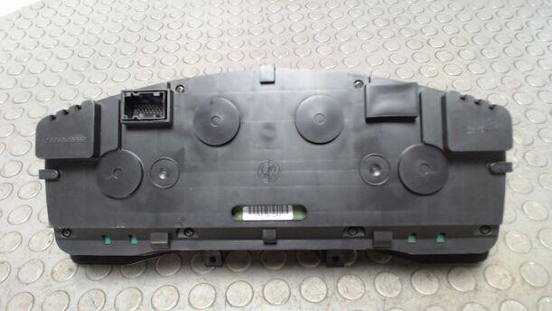Foto: TACHOEINHEIT / KOMBIINSTRUMENT eines Fiat Croma 2.2 16V Highline