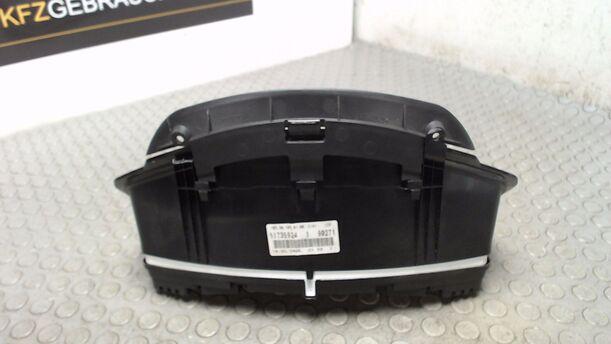 Foto: TACHOEINHEIT / KOMBIINSTRUMENT eines Fiat Croma 2.2 16V Highline