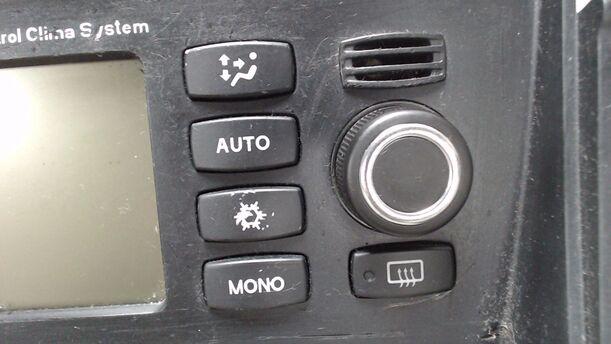 Foto: HEIZUNGSBETÄTIGUNG eines Fiat Croma 2.2 16V Highline