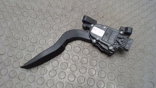 Foto: GASPEDAL eines Fiat Croma 2.2 16V Highline