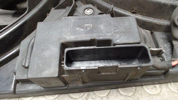 Foto: ELEKTROLÜFTER eines Fiat Croma 2.2 16V