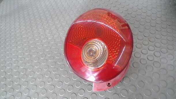 Foto: HECKLEUCHTE/ RÜCKLEUCHTE LINKS ( AB 2005 ) eines Chevrolet Matiz 0.8