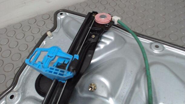 Foto: FENSTERHEBER VORN RECHTS ELEKTRISCH eines Fiat Croma 2.2 16V